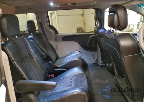 2015 Chrysler Town & Country Limited z USA, uszkodzony, nr VIN 2C4RC1JG7FR714870